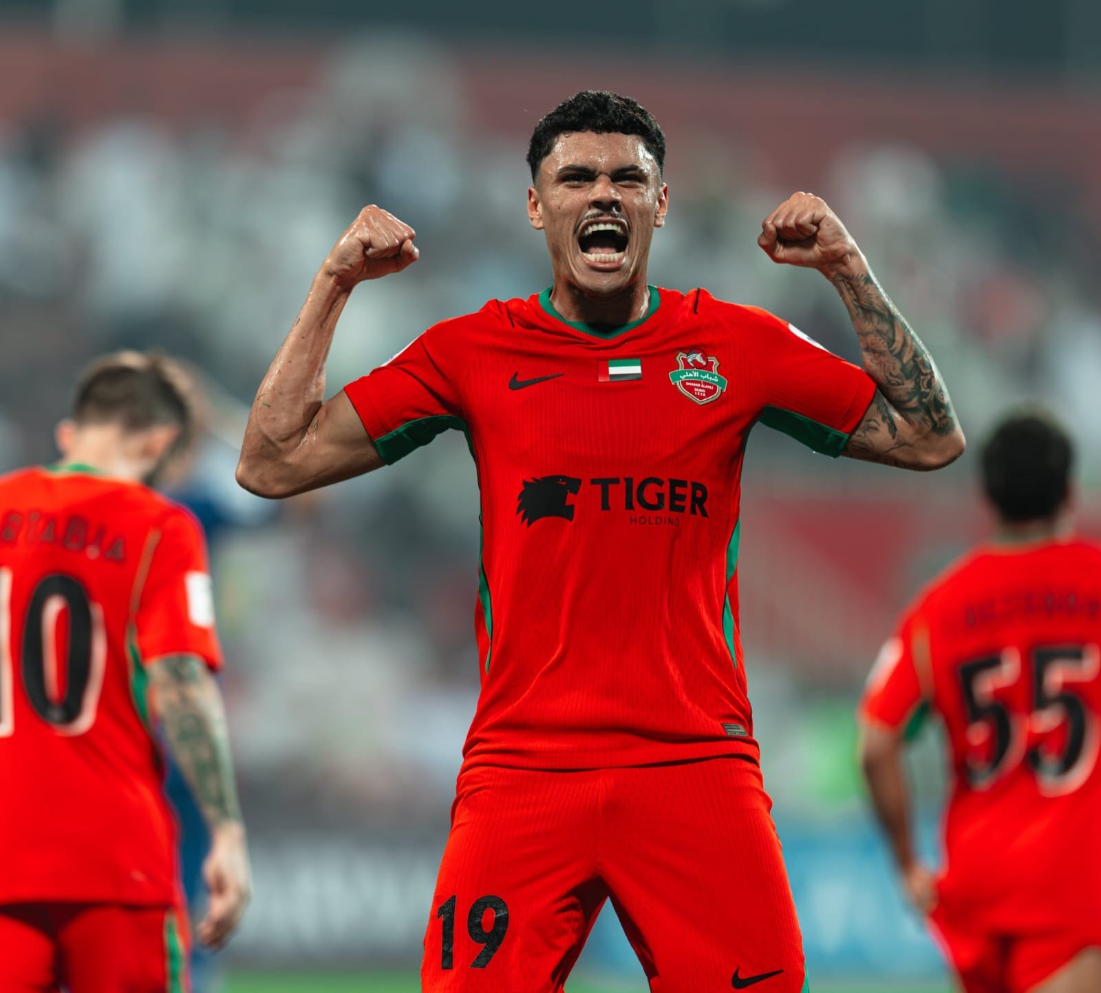 Ex-Flamengo mantém time 100% na Liga dos Campeões da Ásia e festeja à lá Gabigol